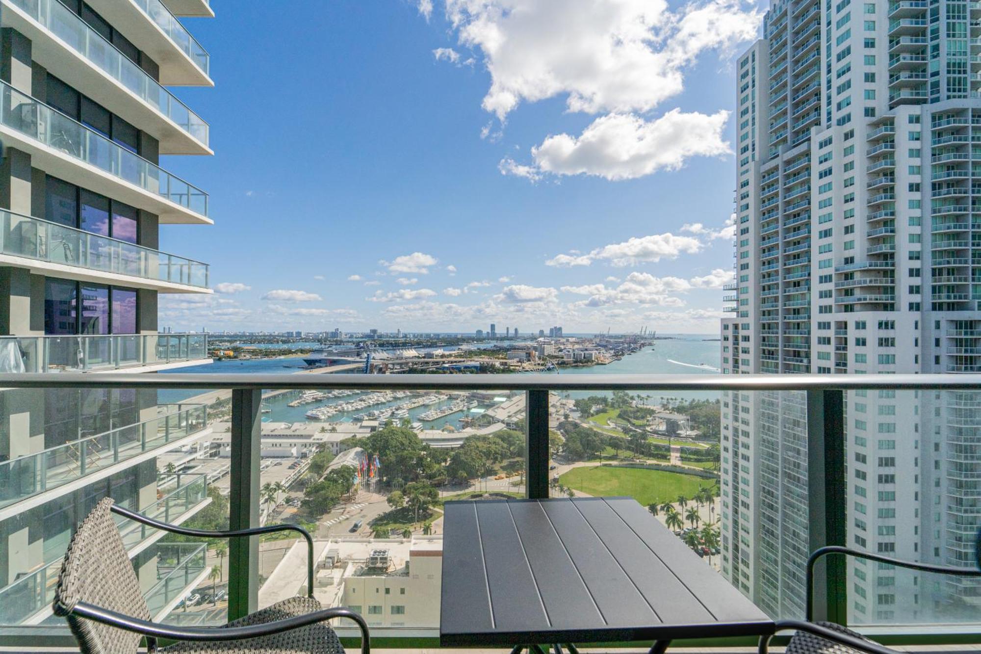Devereaux Miami Luxury One-Bedroom And Studios Kültér fotó
