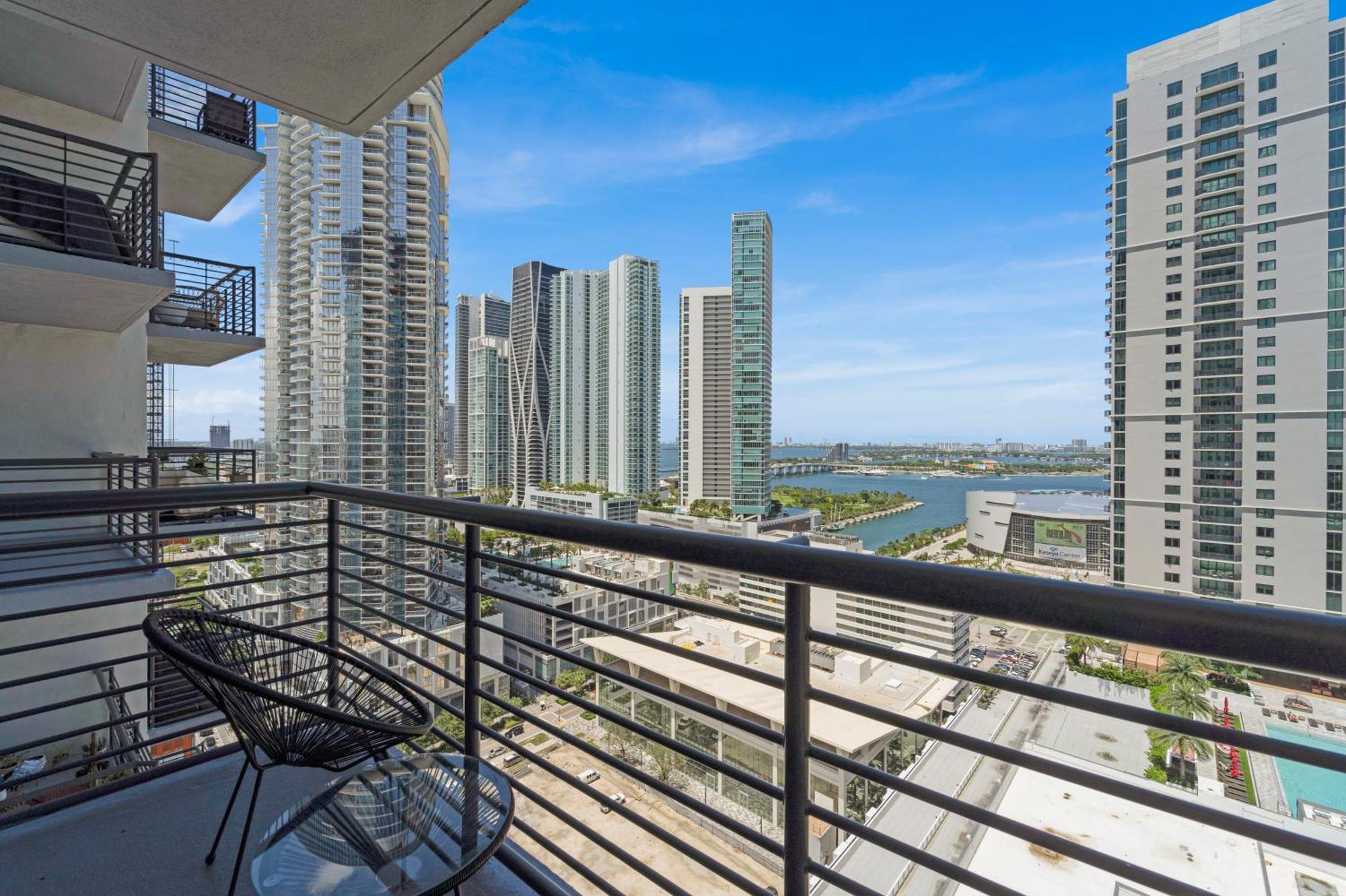 Devereaux Miami Luxury One-Bedroom And Studios Kültér fotó
